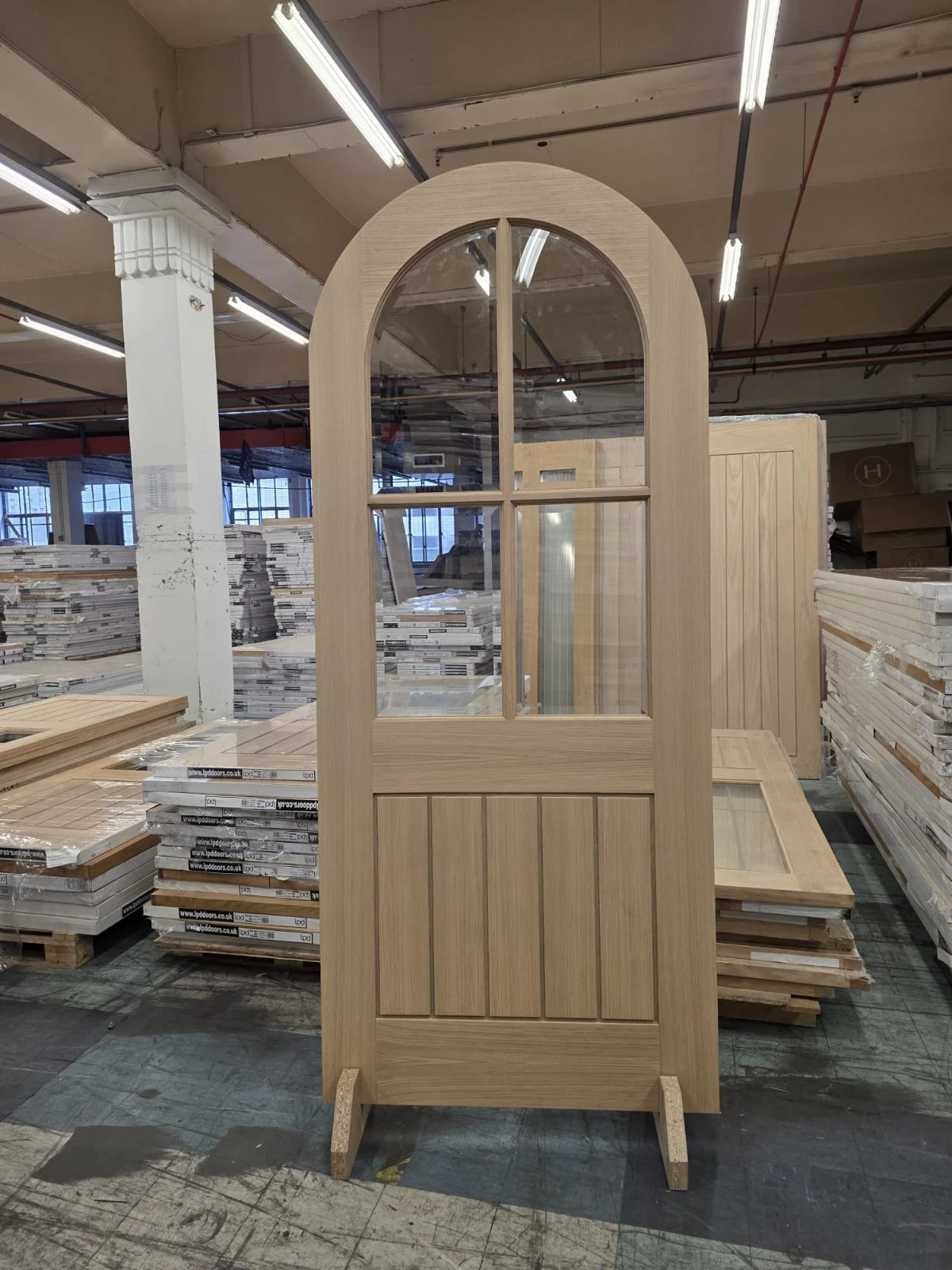 Internal Blonde Oak Mexicano Curved Top Glazed, Arched Top Prefinished B Grade - Image 3
