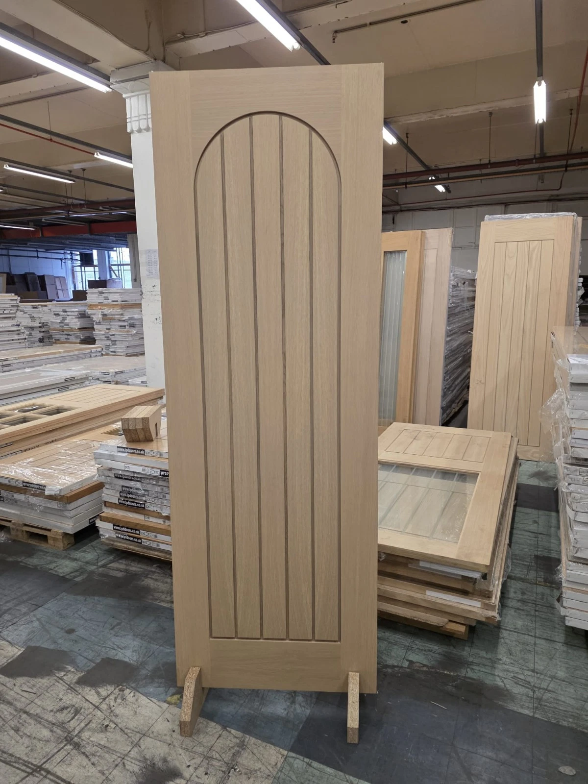 Internal Blonde Oak Mexicano Curved Top Glazed, Arched Top Prefinished B Grade - Image 5