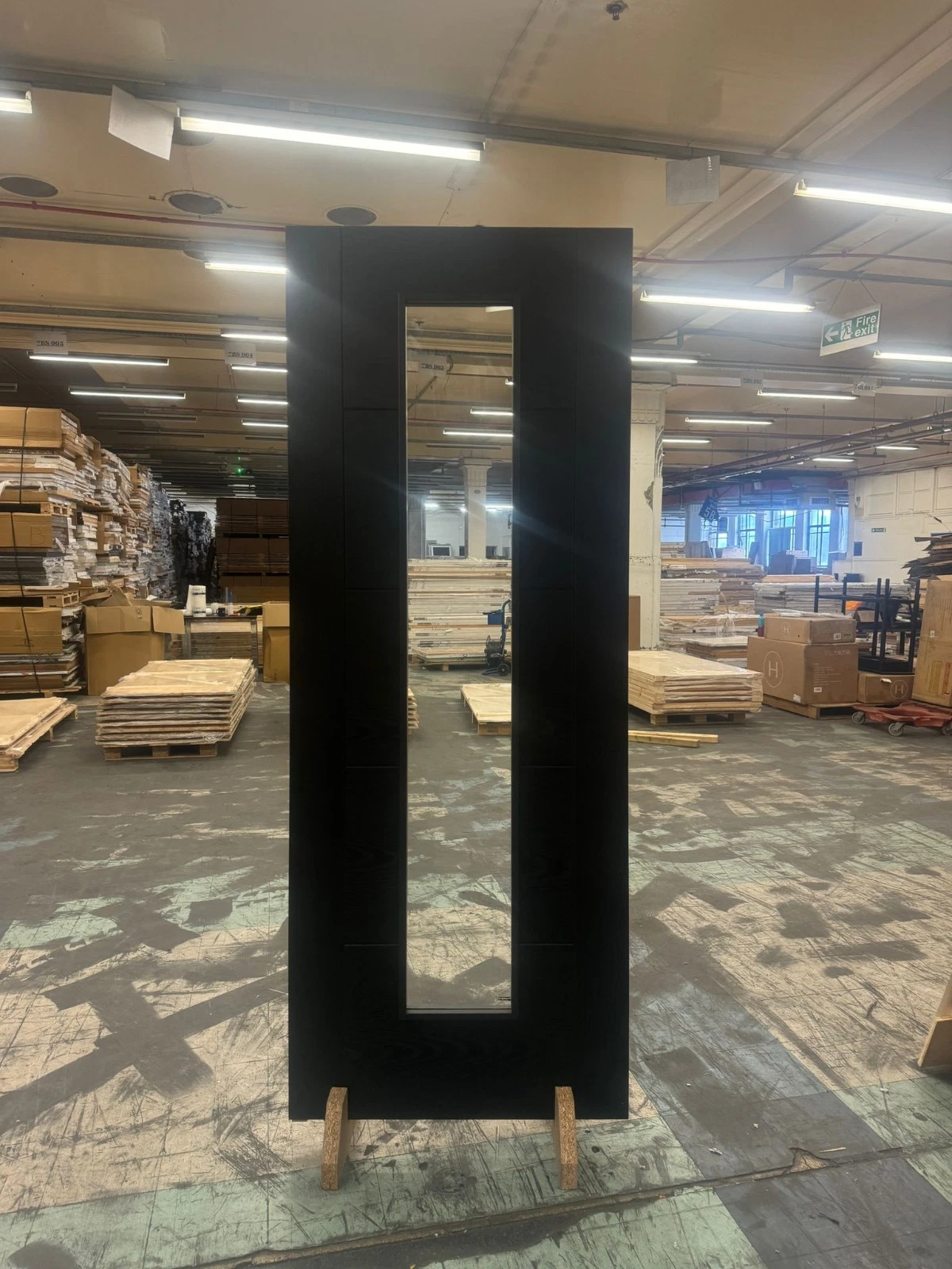 LPD Internal Vancouver Charcoal Black 1L Pre Finished Clear Glazed Door B Graded - Image 2